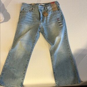 Levi's women’s Light Blue Straight Jeans